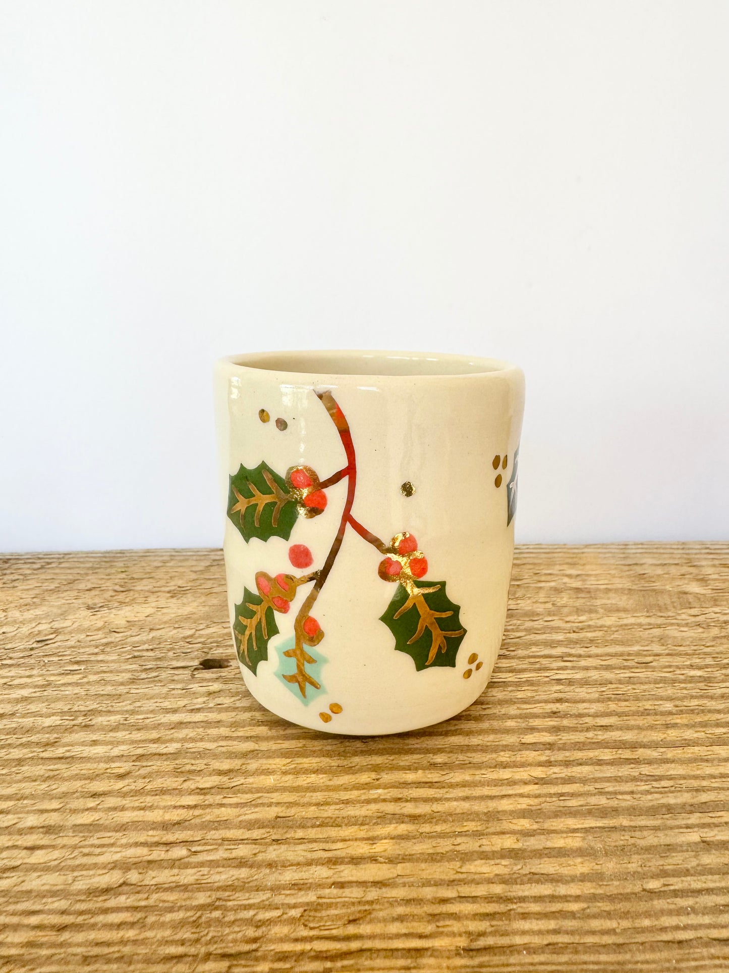 mini holly holiday cup