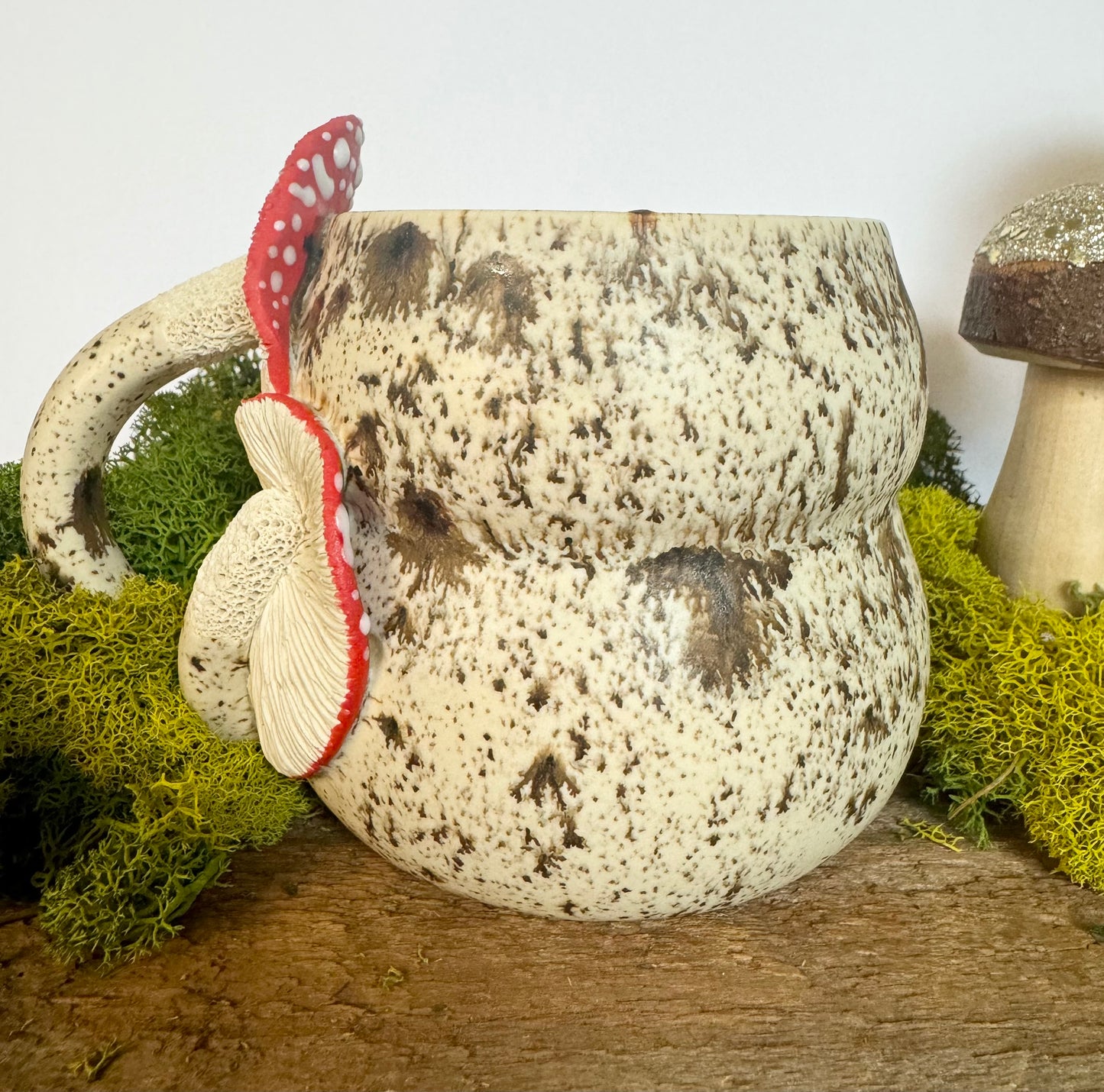 campfire mushie mug